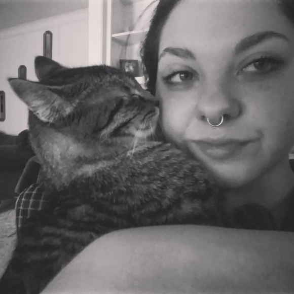 Meet your Posher, Mariah - Picture 1 of 1